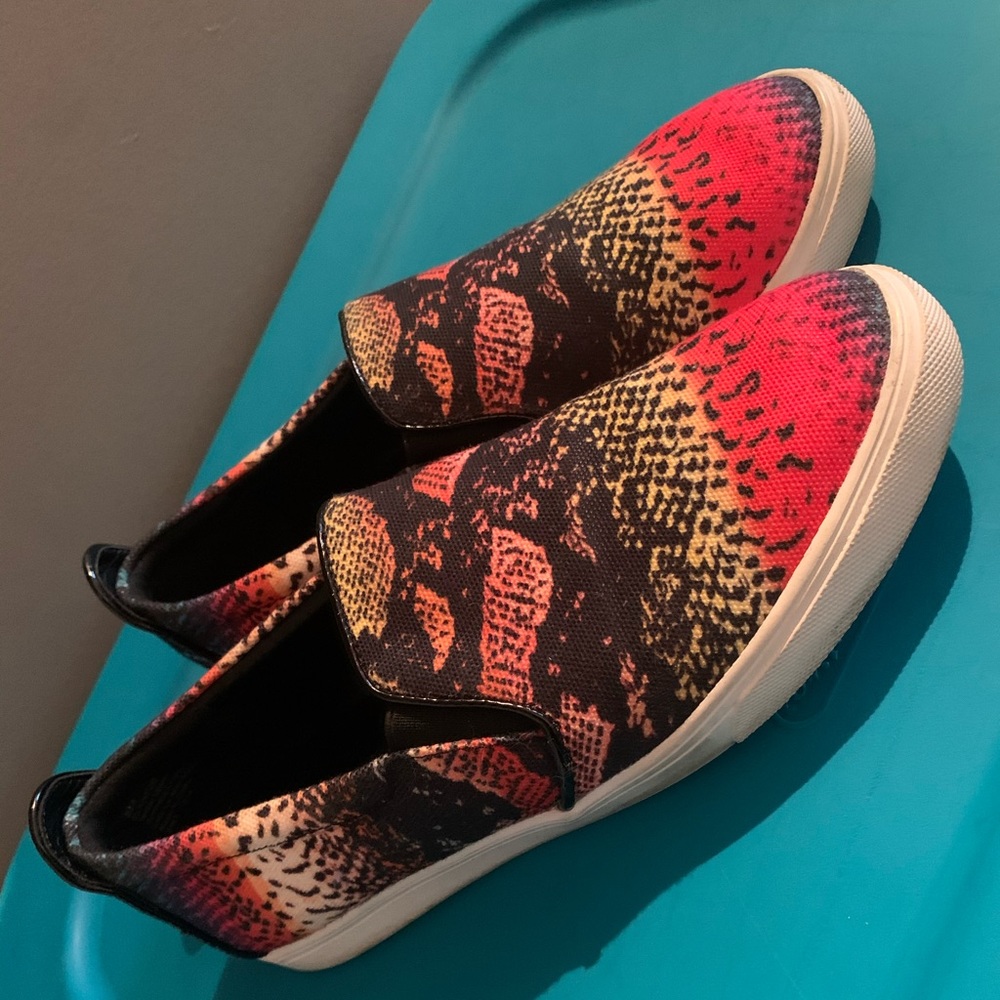 Flat shoes